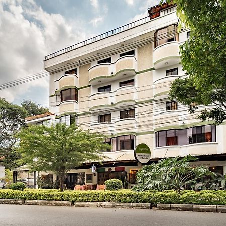 Hotel Balcones Del Estadio Medellín Exterior foto